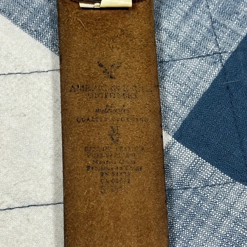 American Eagle Outfitters Mens Brown Leather Belt Silver Buckle Size Medium M